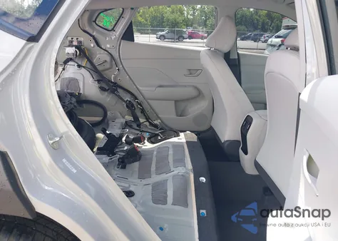 2024 Hyundai Kona Sel z USA, uszkodzony, nr VIN KM8HB3AB1RU039907